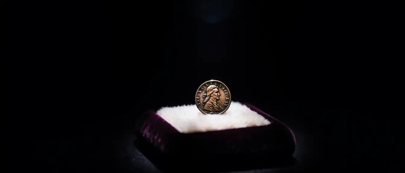 Рекордная сделка на аукционе Heritage: пятицентовая монета эпохи Джорджа Вашингтона ушла за 2,93 миллиона долларов