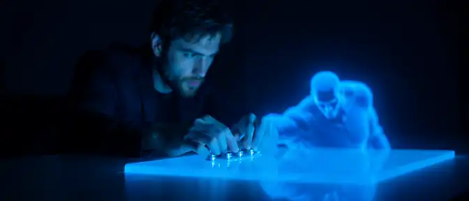 Актер Гетц рассказал о процессе создания образа персонажа в сериале «Мой друг — ИИ»