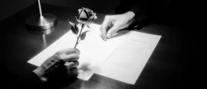 Экономика чувств: возможности и риски прагматичного подхода к созданию семьи в картине «Материалистка»